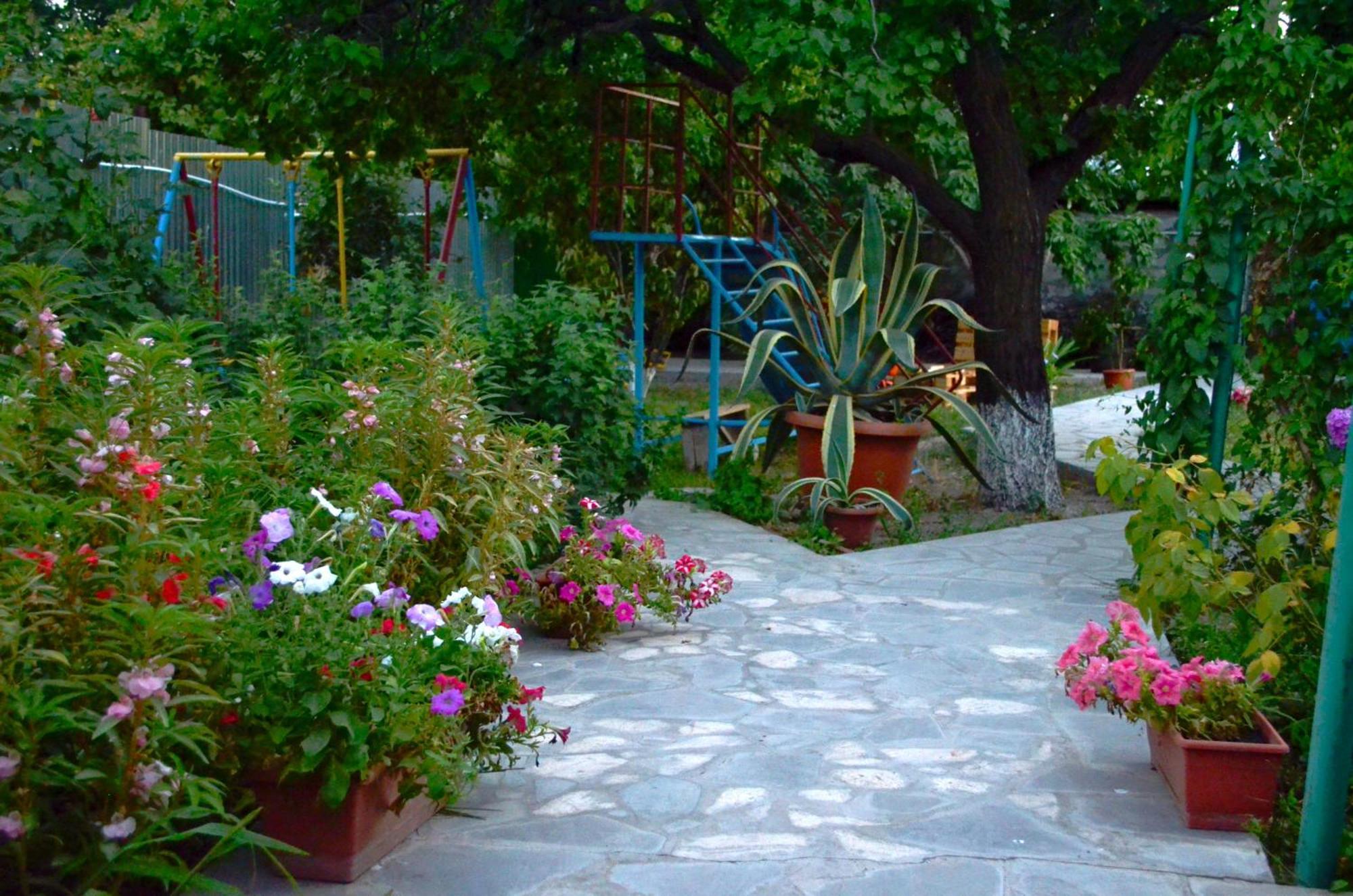 Ashtarak Garden GuestHouse Buitenkant foto
