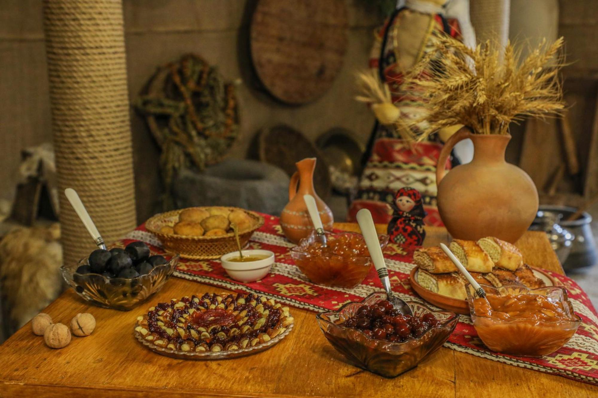 Ashtarak Garden GuestHouse Buitenkant foto